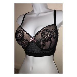 NEW! Daisy Fuentes Push-Up Bra Long Line Underwire